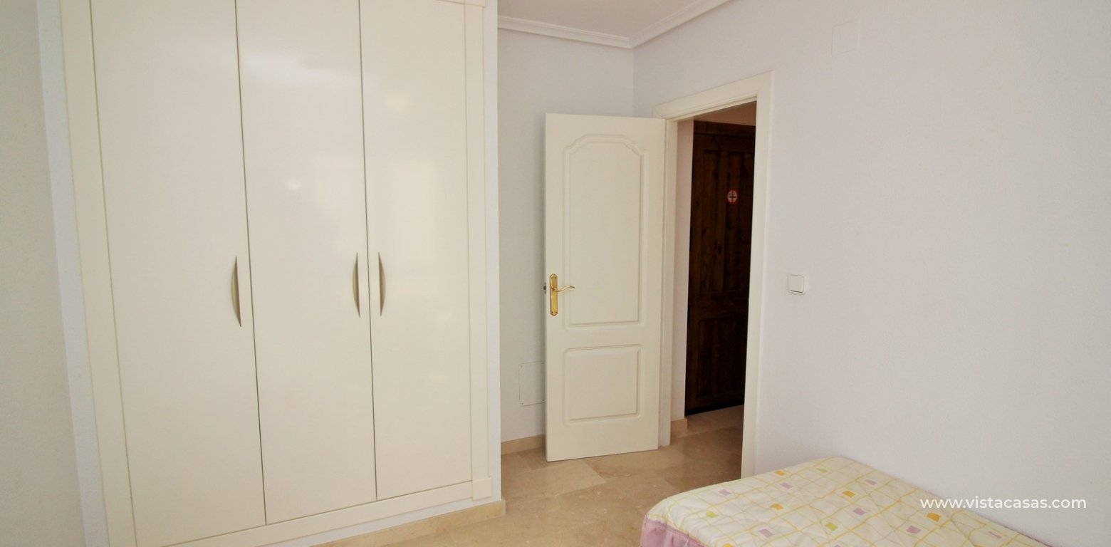 Ground floor apartment with for sale Las Violetas Villamartin twin bedroom fitted wardrobes