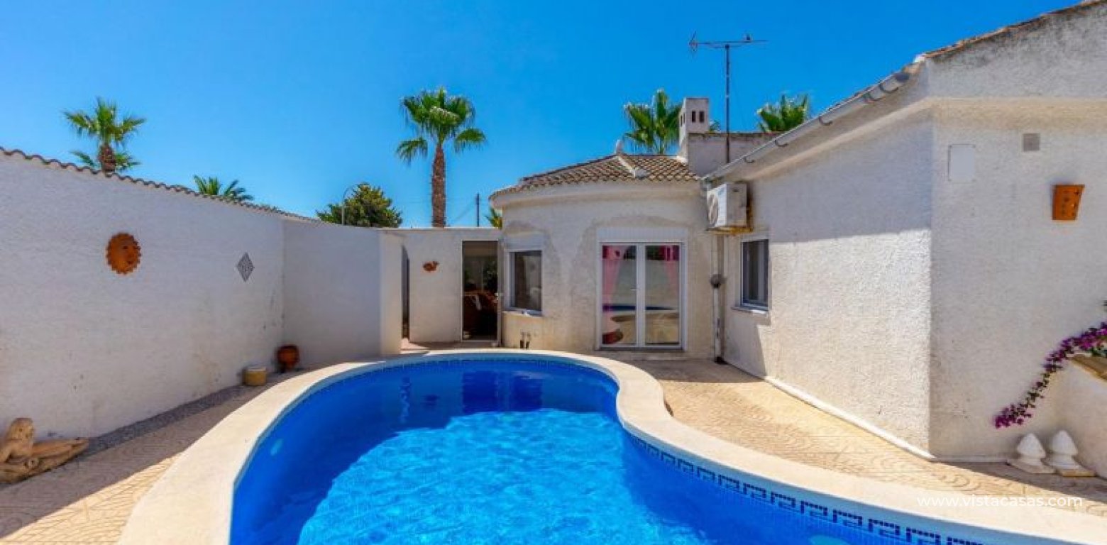 Sale - Villa - Torrevieja - La Siesta