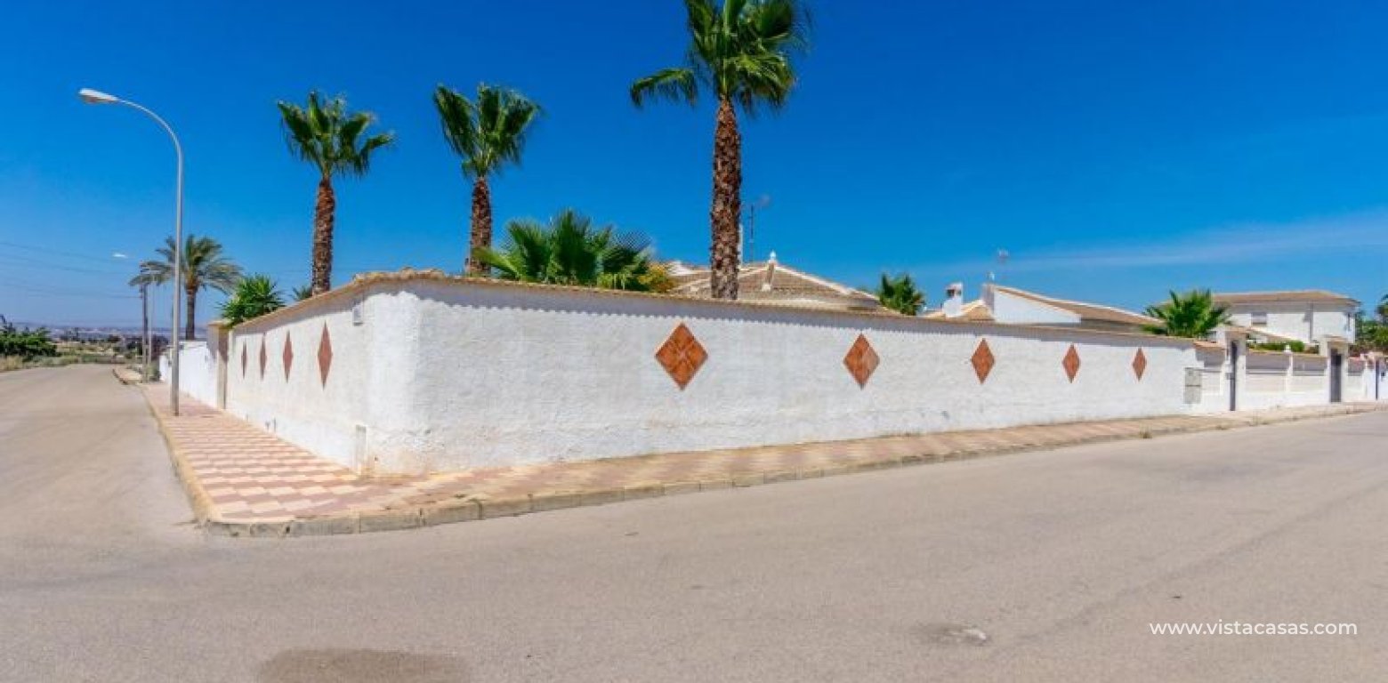 Sale - Villa - Torrevieja - La Siesta