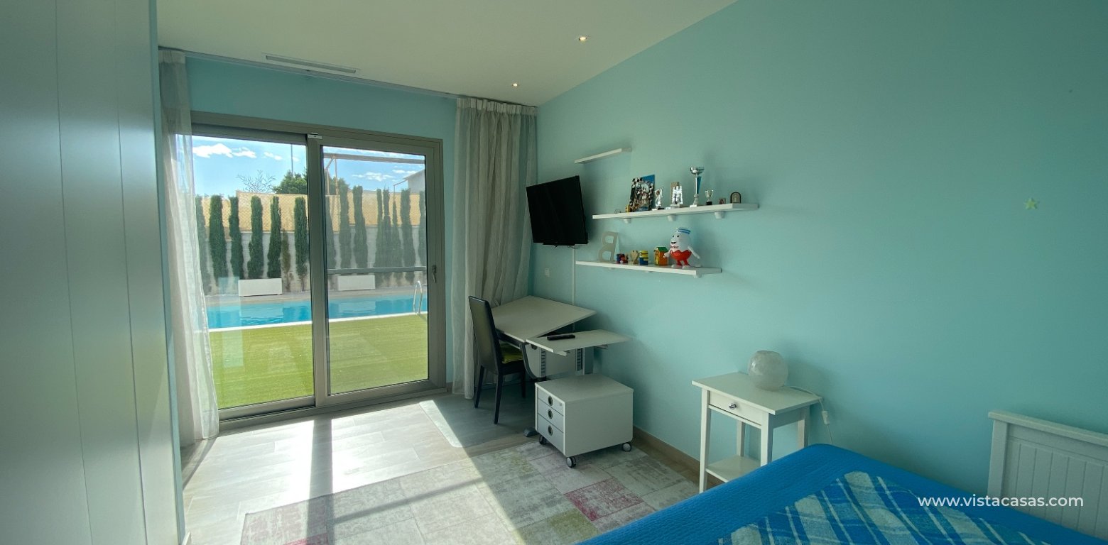 Venta - Chalet - Benijofar