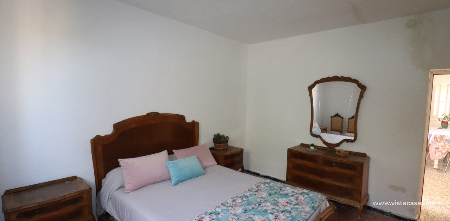 Resale - Villa - Albatera