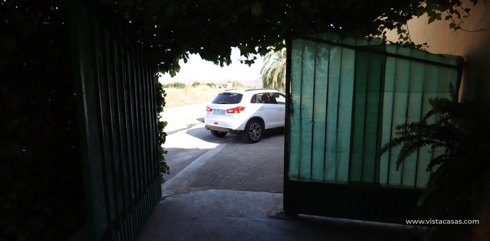 Resale - Villa - Albatera