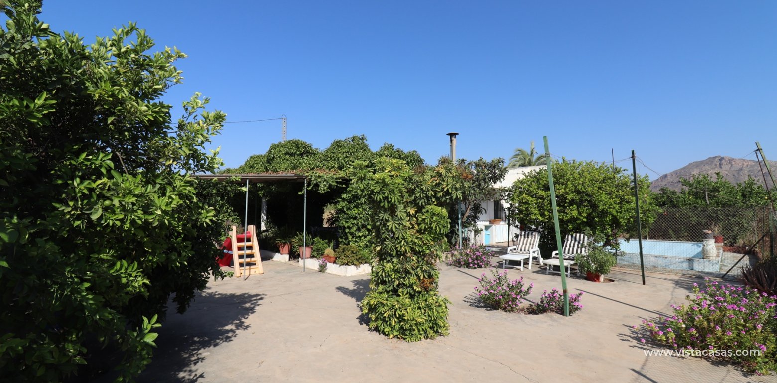 Resale - Villa - Albatera