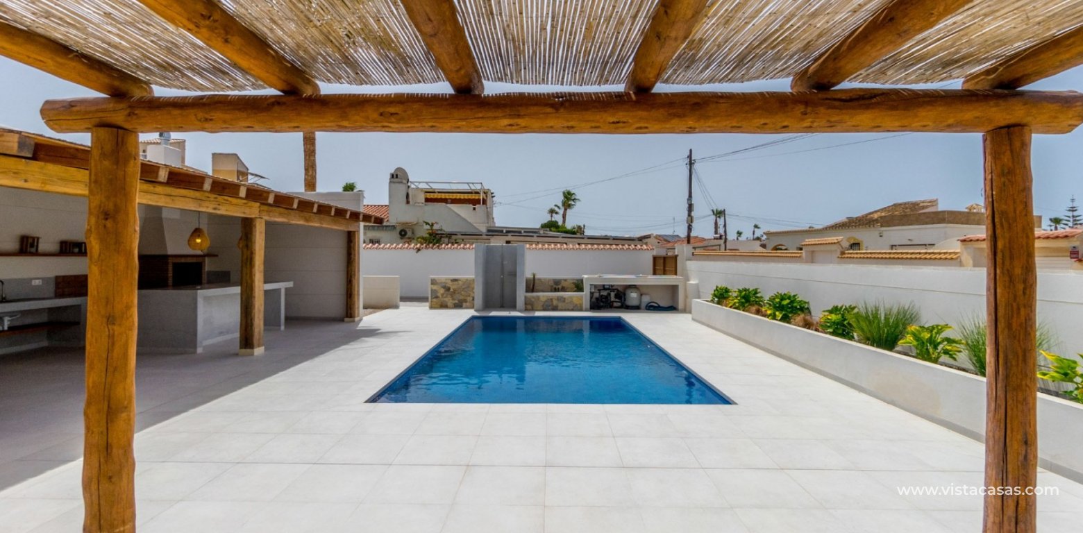 Resale - Villa - Torrevieja - Torretas