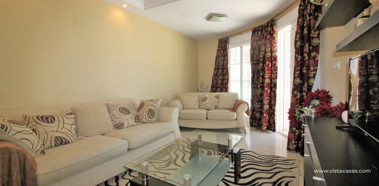 Property for sale in Villamartin living room 2