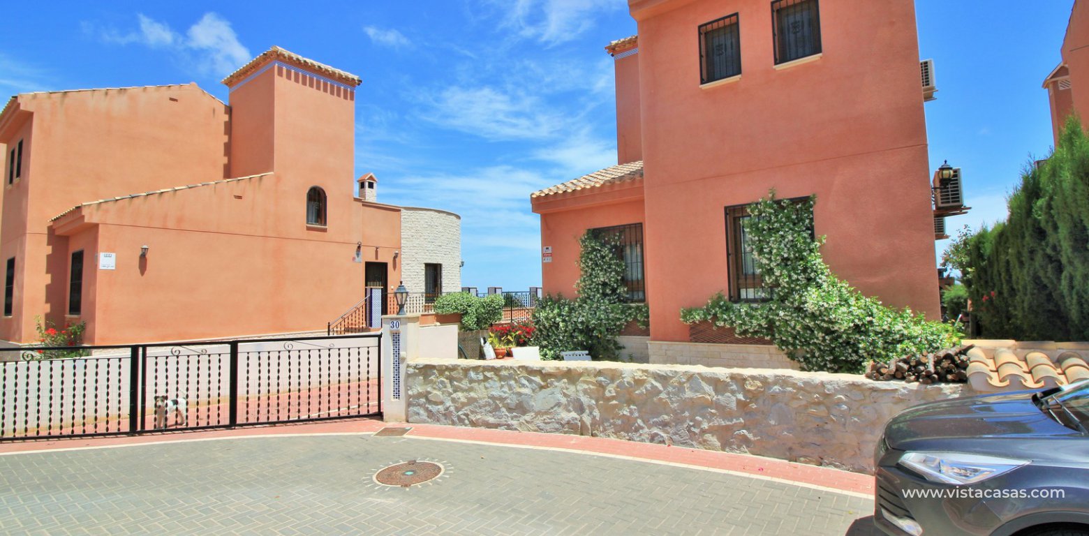 Property for sale in San Miguel de Salinas rear of villa