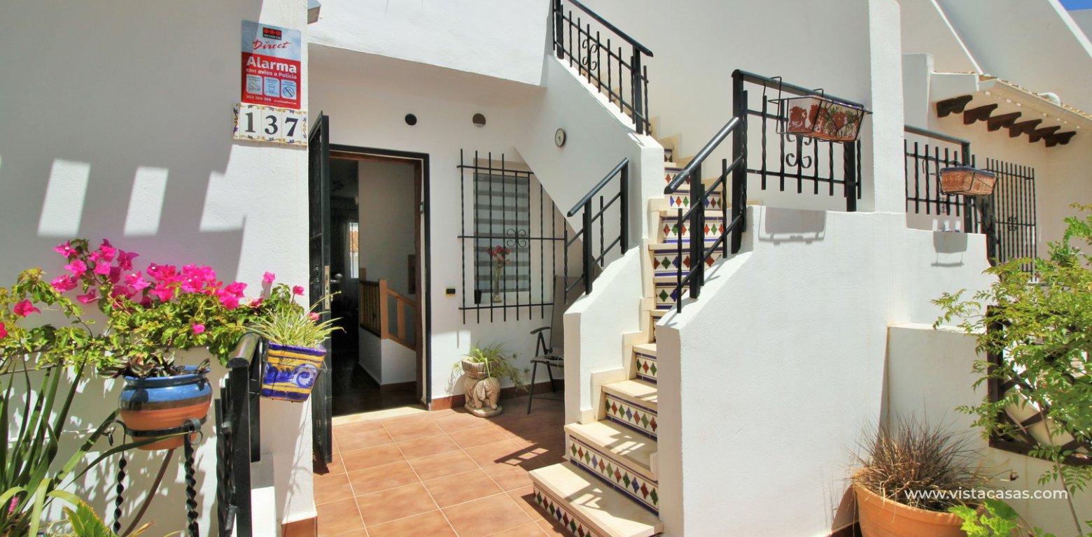 Property for sale in Villamartin front entrance