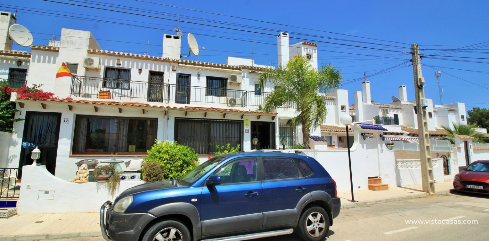 South facing townhouse for sale Villamartin Lomas del Golf front