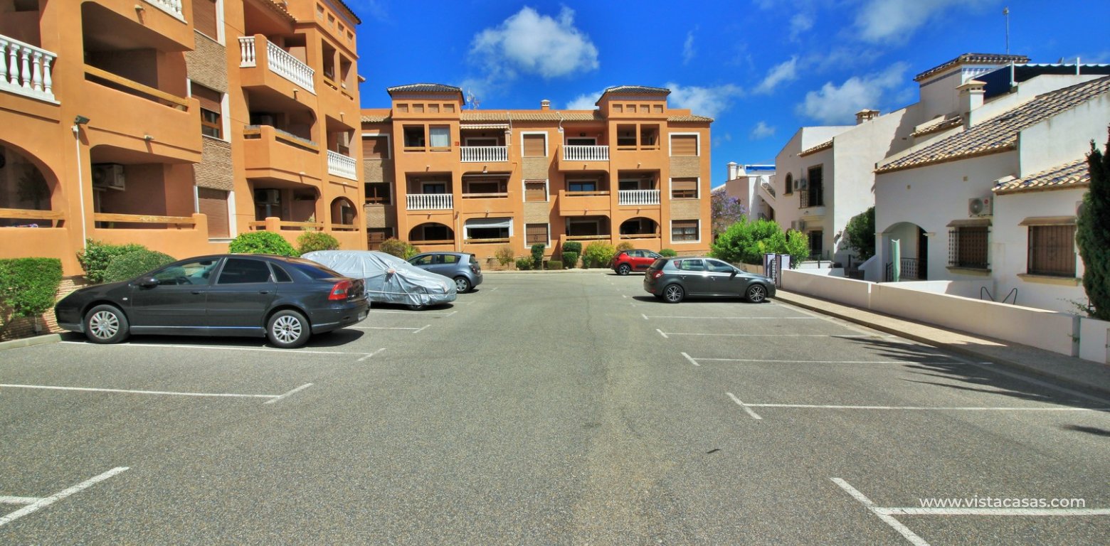 Ground floor apartment for sale M7 Pau 8 Villamartin communal parking