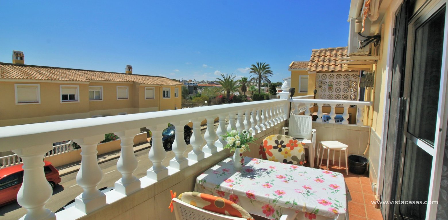 Top floor apartment for sale in Lomas del Golf Villamartin balcony