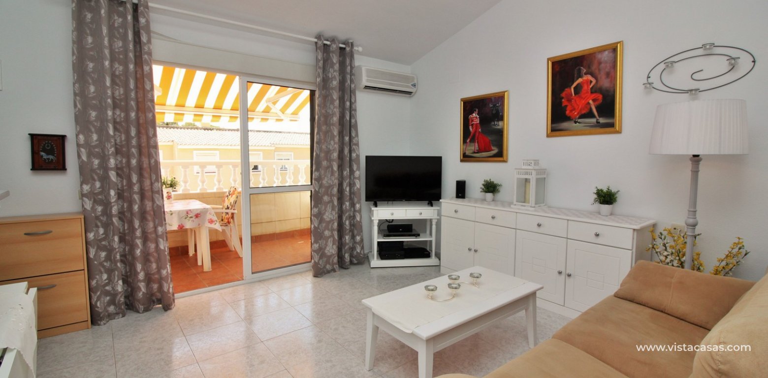 Top floor apartment for sale in Lomas del Golf Villamartin living room