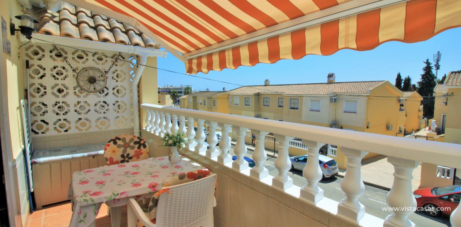 Top floor apartment for sale in Lomas del Golf Villamartin balcony awning