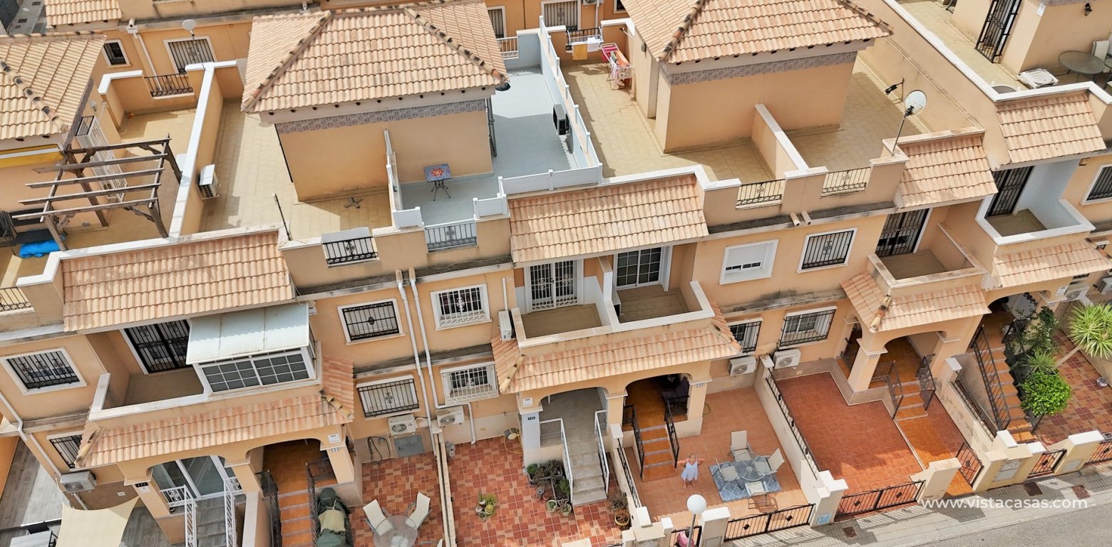 3 bedroom townhouse for sale Entregolf Villamartin exterior