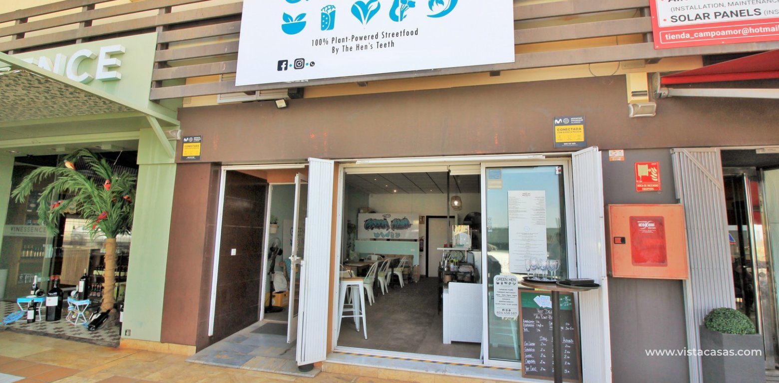 Traspaso for sale La Fuente commercial centre green hen