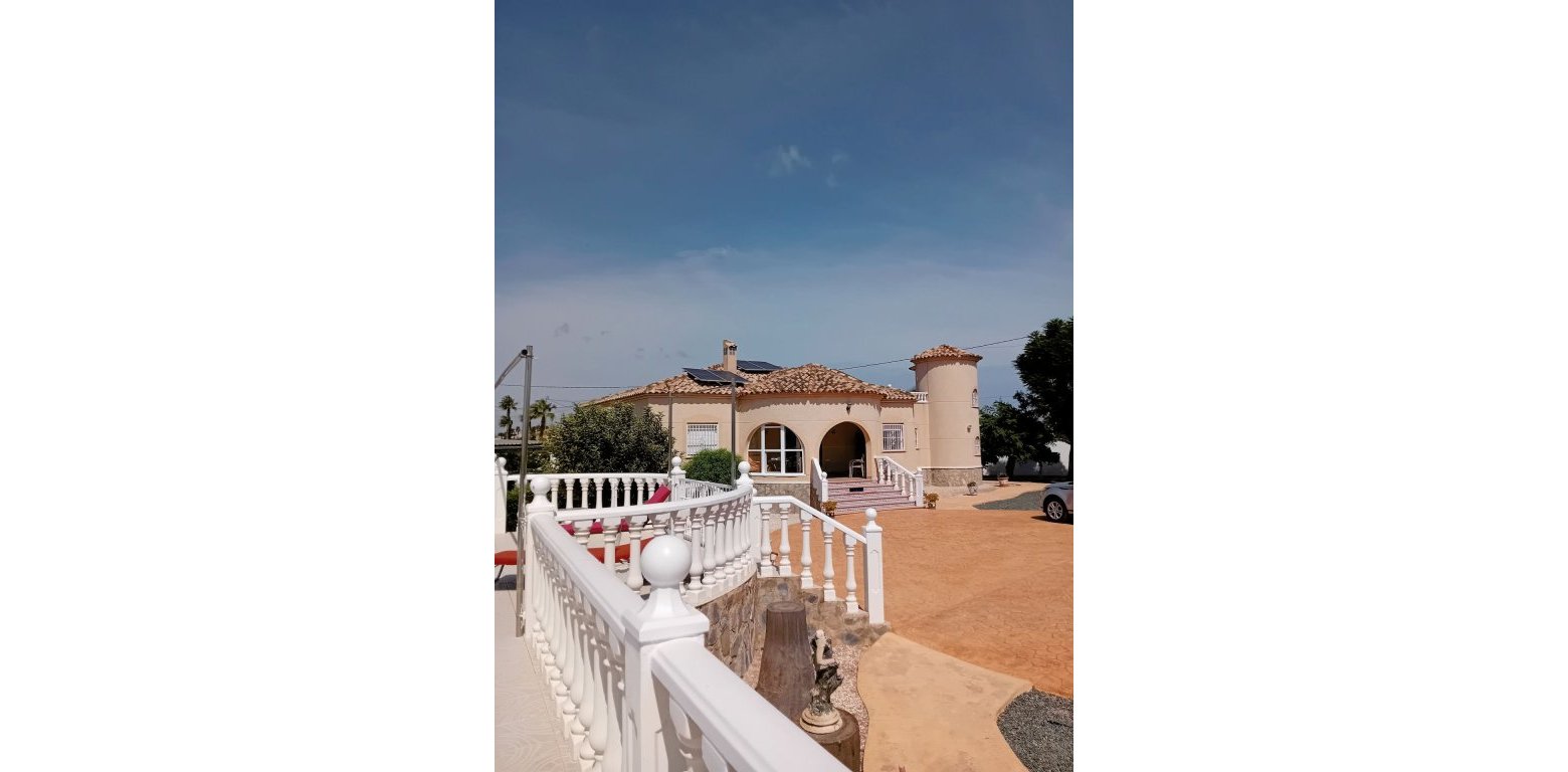 Resale - Villa - Catral