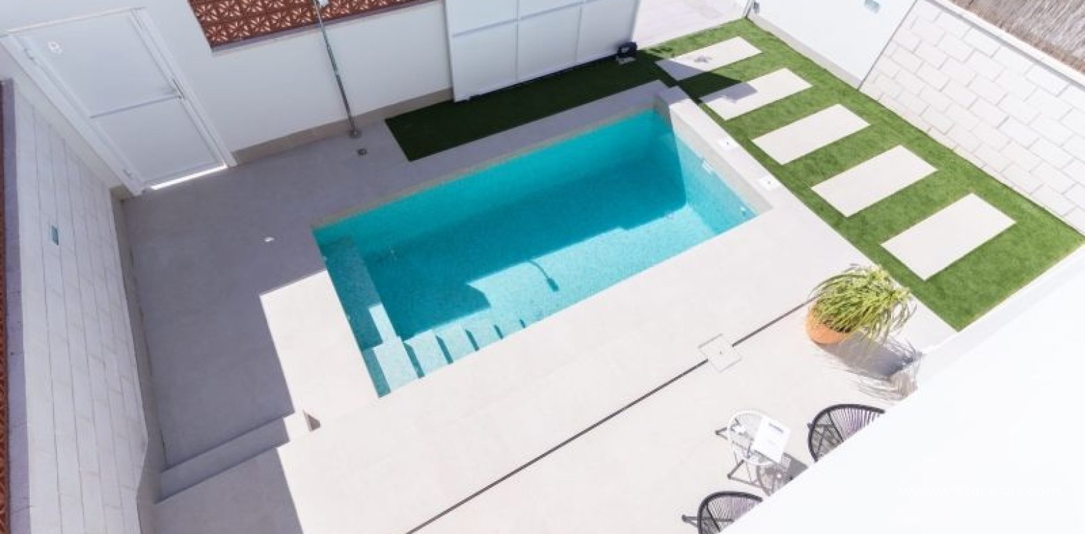 Sale - Villa - Pilar de la Horadada