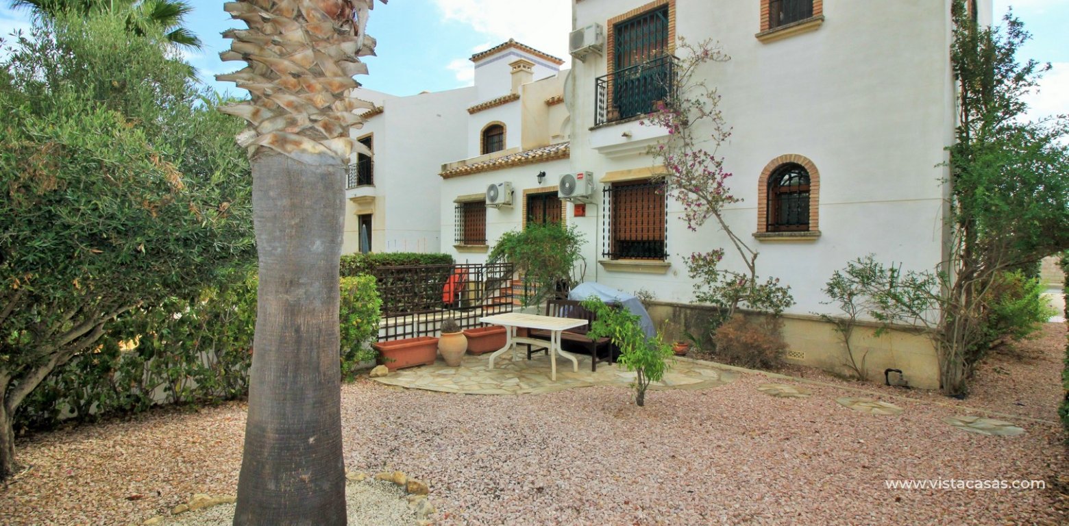 Top floor apartment for sale in Pau 8 Villamartin R13 private garden