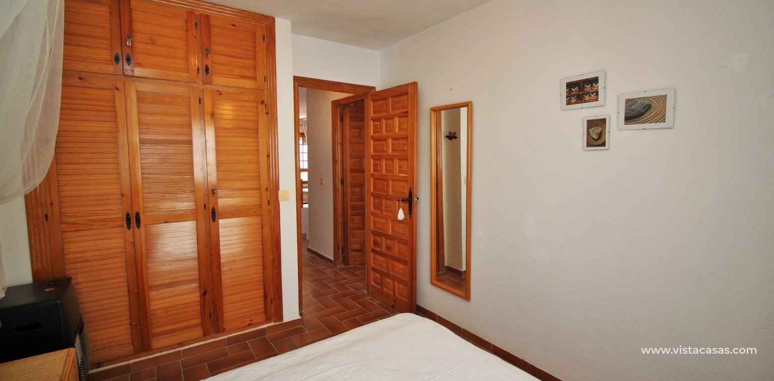 Lola bungalow for sale Verdemar 3 Villamartin master bedroom fitted wardrobes