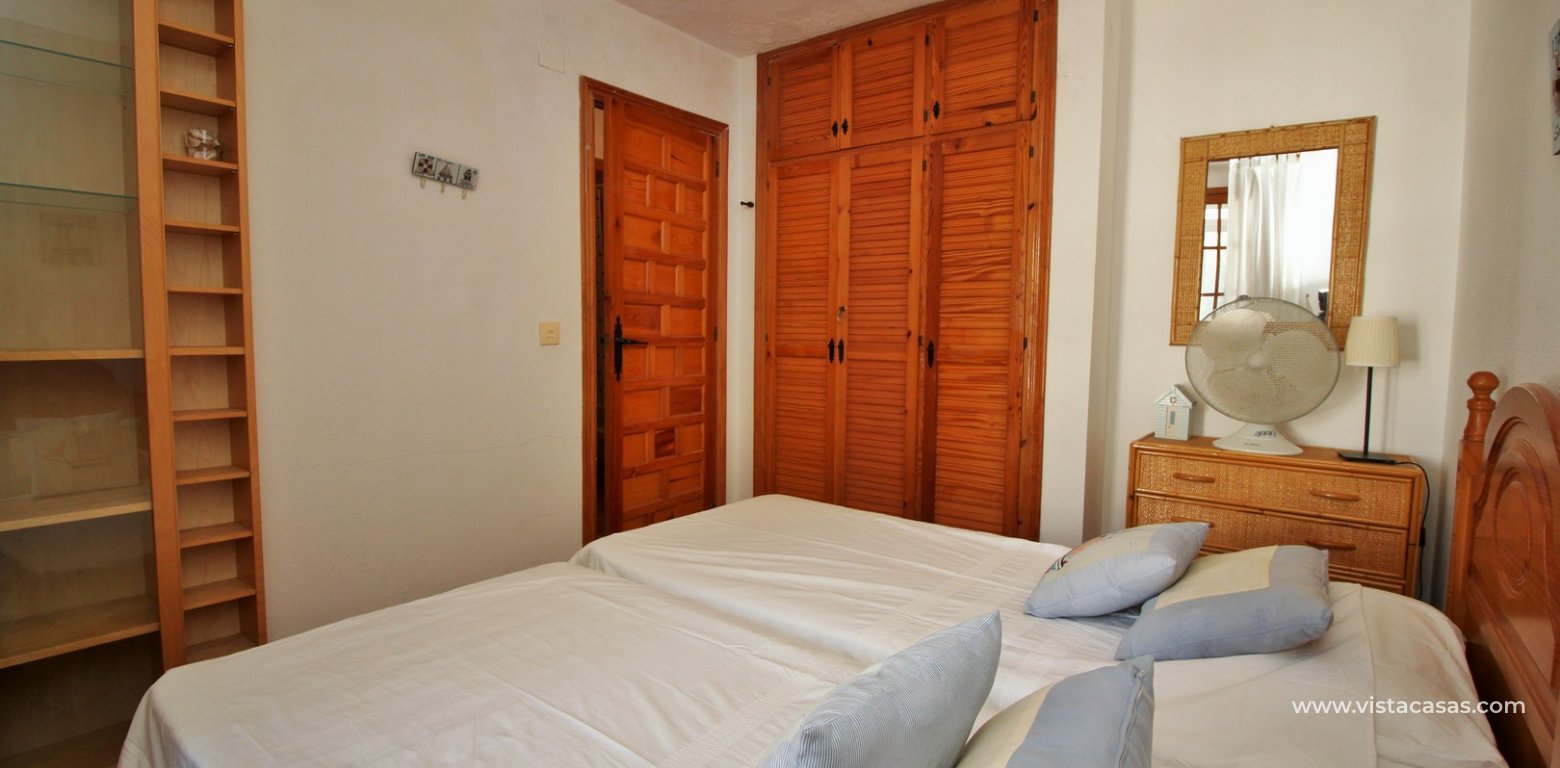 Lola bungalow for sale Verdemar 3 Villamartin twin bedroom fitted wardrobes