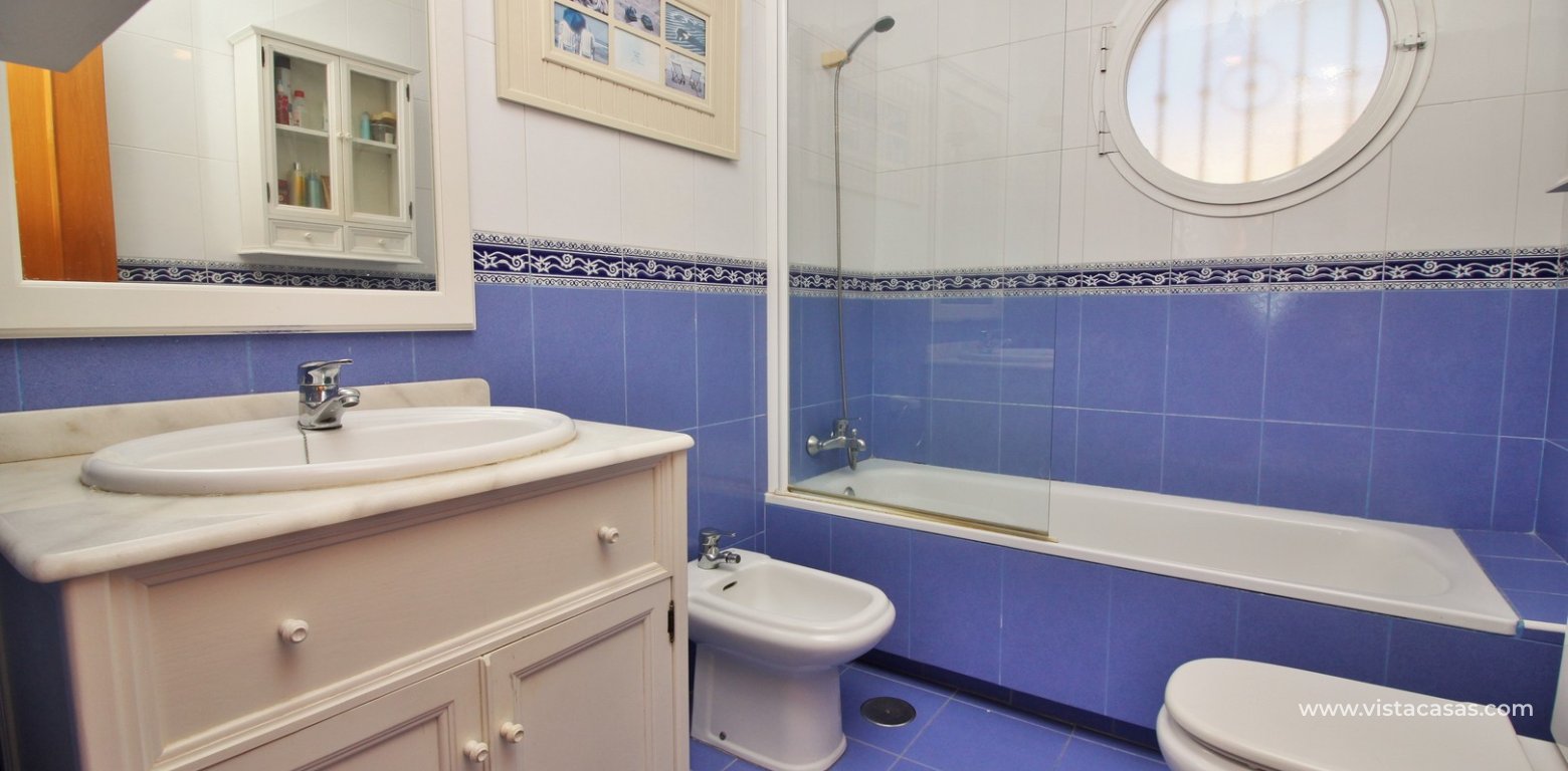 Frontline Duplex apartment for sale Las Terrazas Cabo Roig bathroom