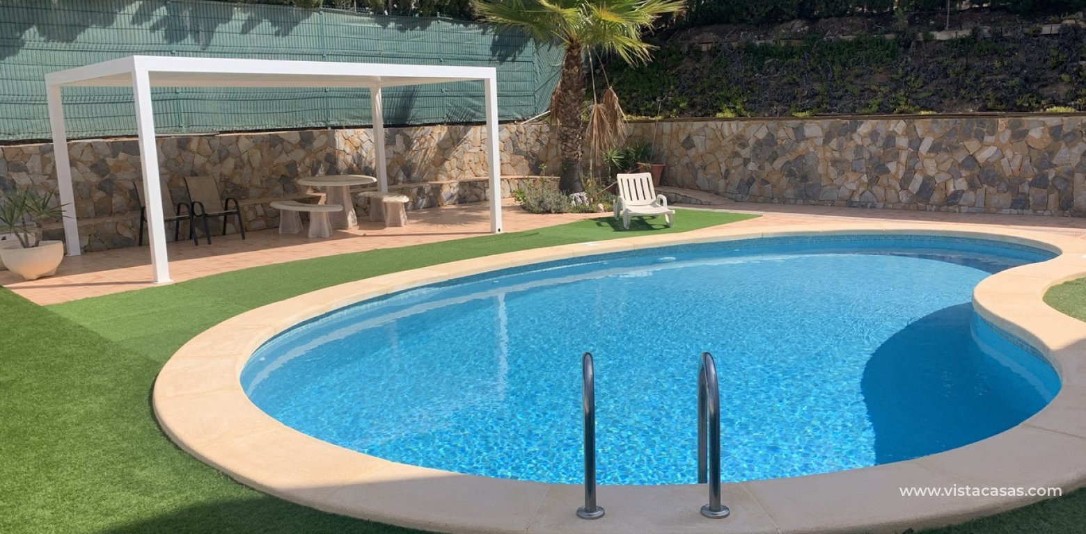 Sale - Villa - Villamartin