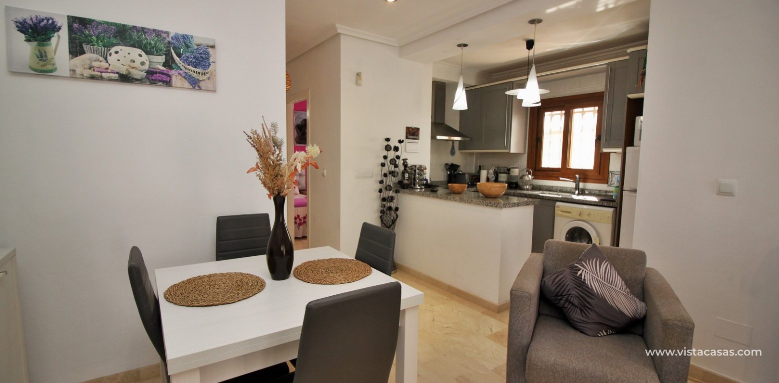 Ground floor apartment for sale M3 Pau 8 Villamartin dining area