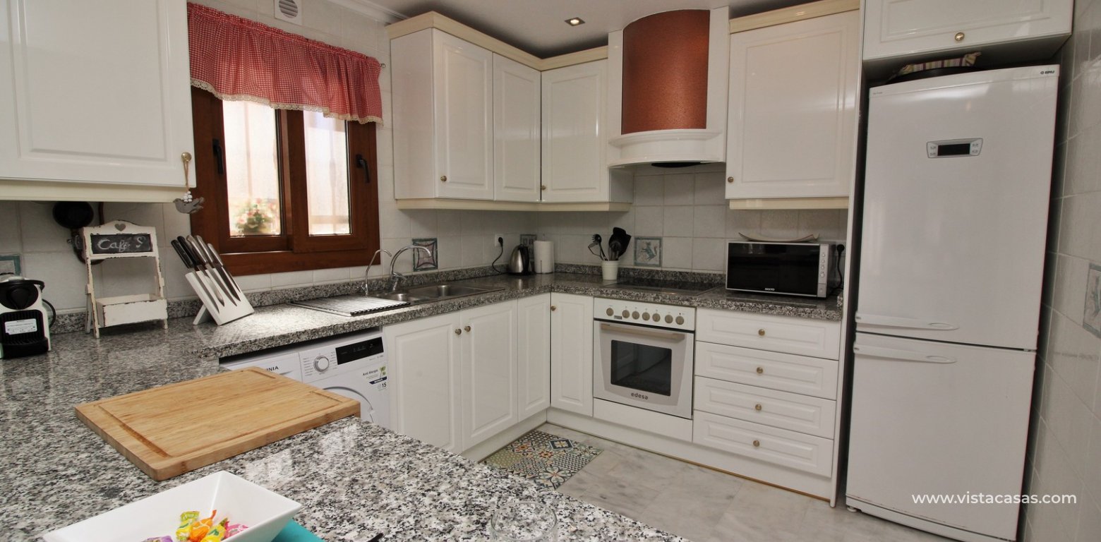 Ground floor apartment for sale M4 Pau 8 Villamartin kitchen