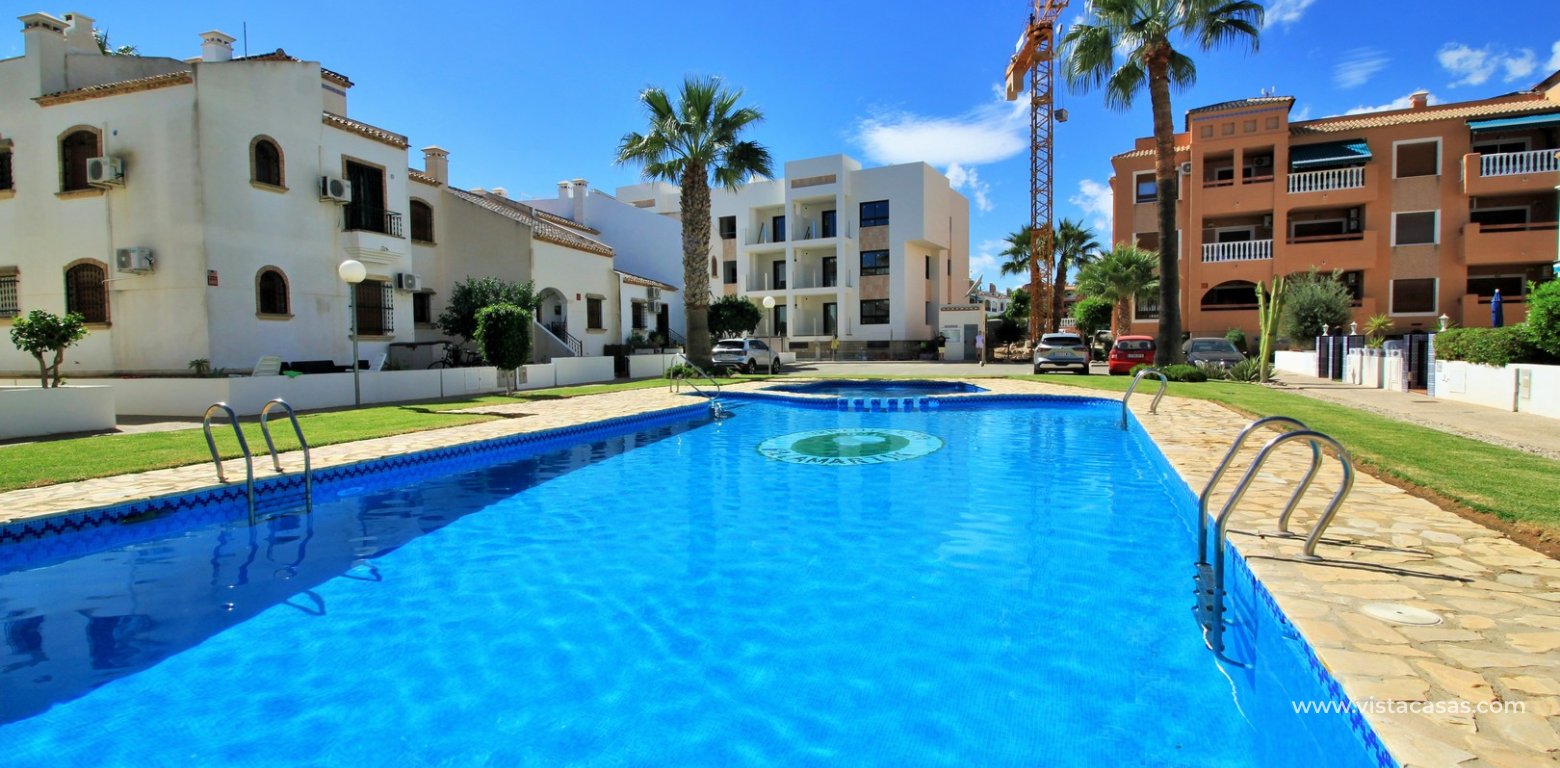 Ground floor apartment for sale M4 Pau 8 Villamartin communal pool