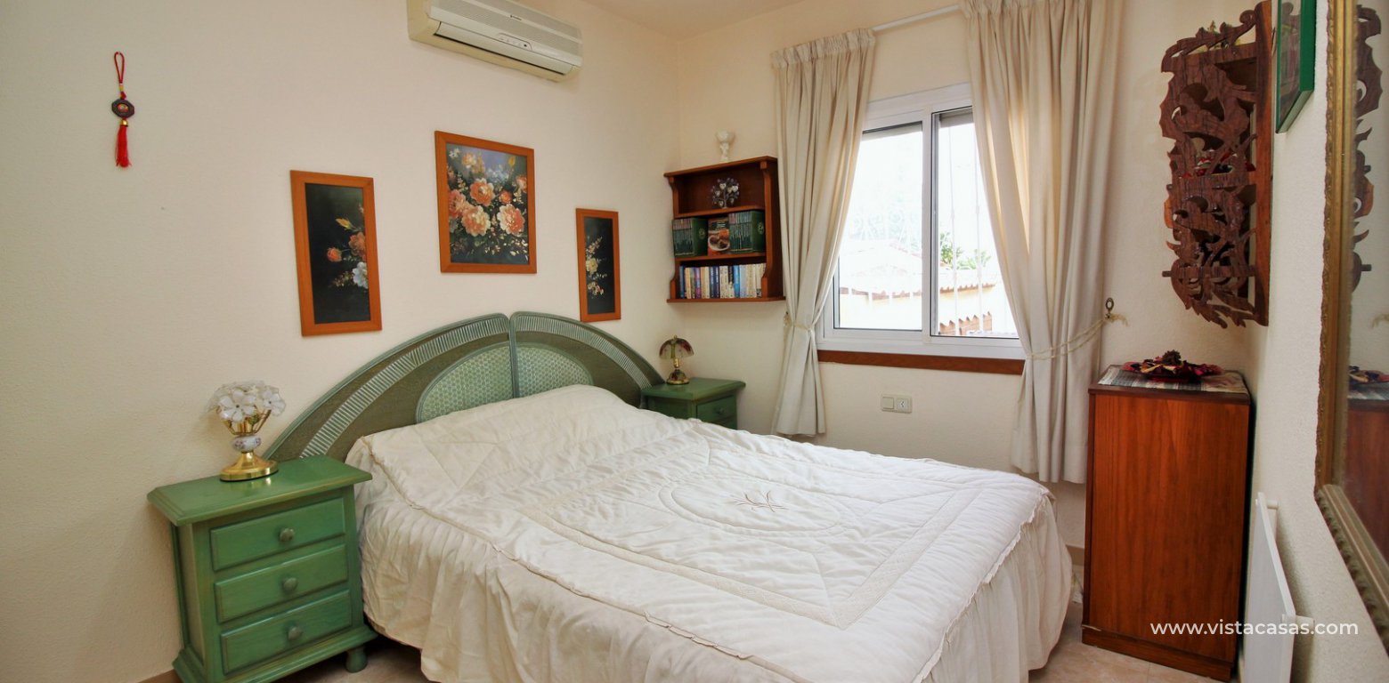 Villa for sale in Villamartin double bedroom