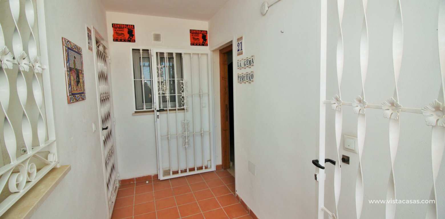 Apartment for sale in Villamartin entrance