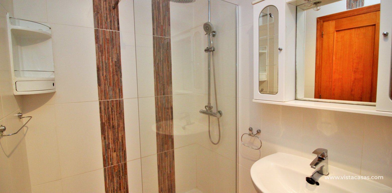 Apartment for sale in Villamartin bathroom walk-in shower