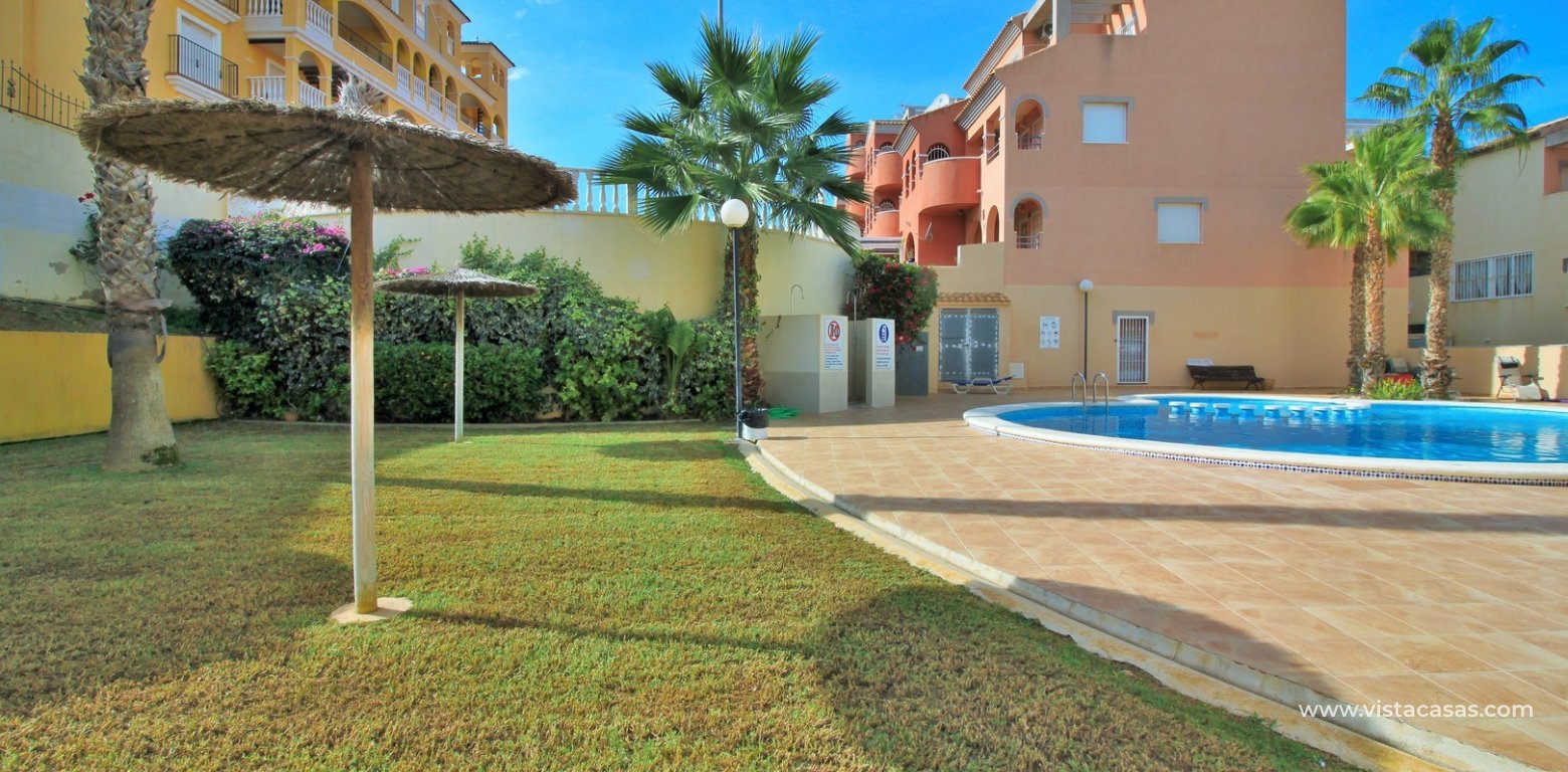 Duplex apartment for sale Marbella Golf III Villamartin communal garden