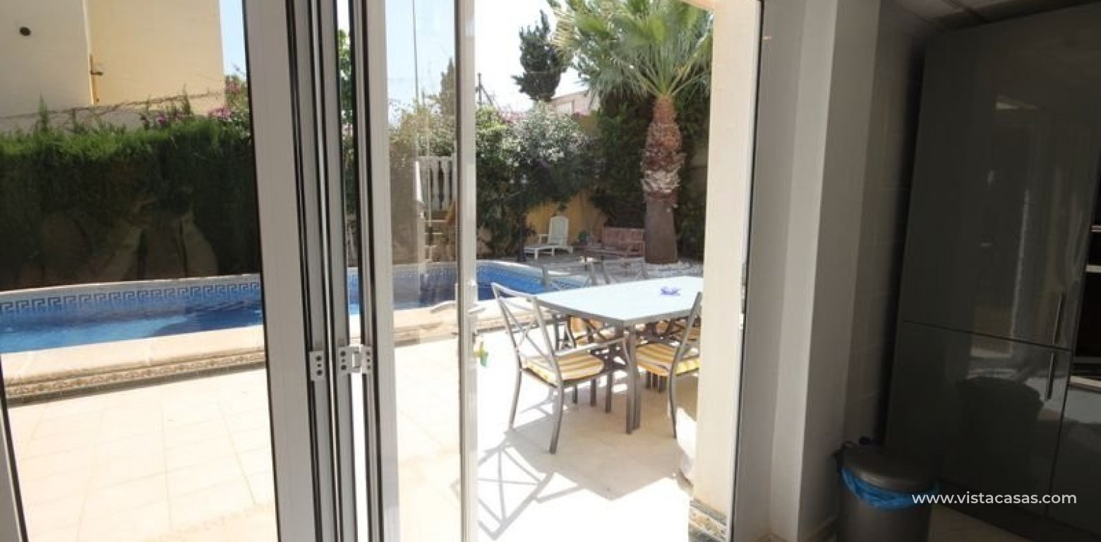 Resale - Villa - La Zenia