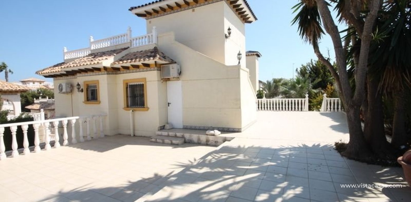 Resale - Villa - La Zenia