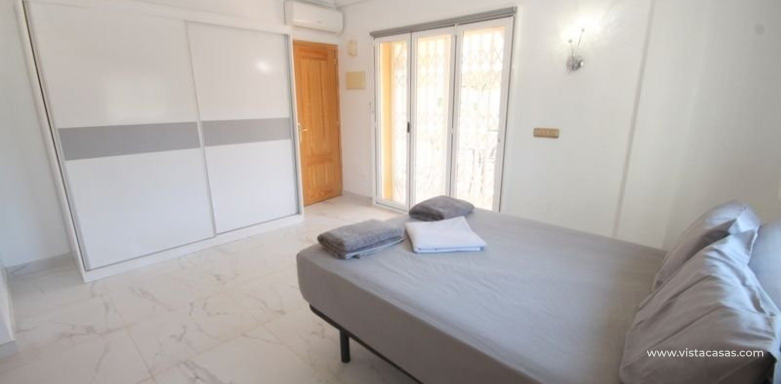 Resale - Villa - La Zenia