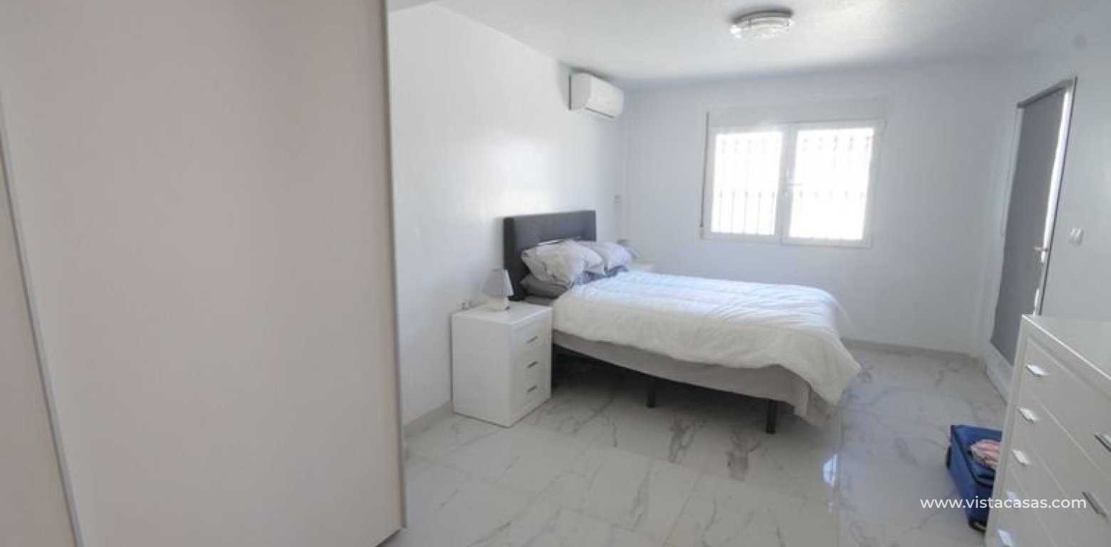 Resale - Villa - La Zenia