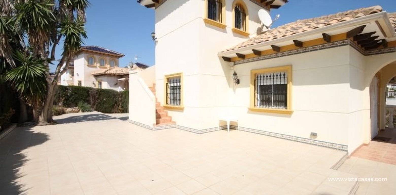 Resale - Villa - La Zenia