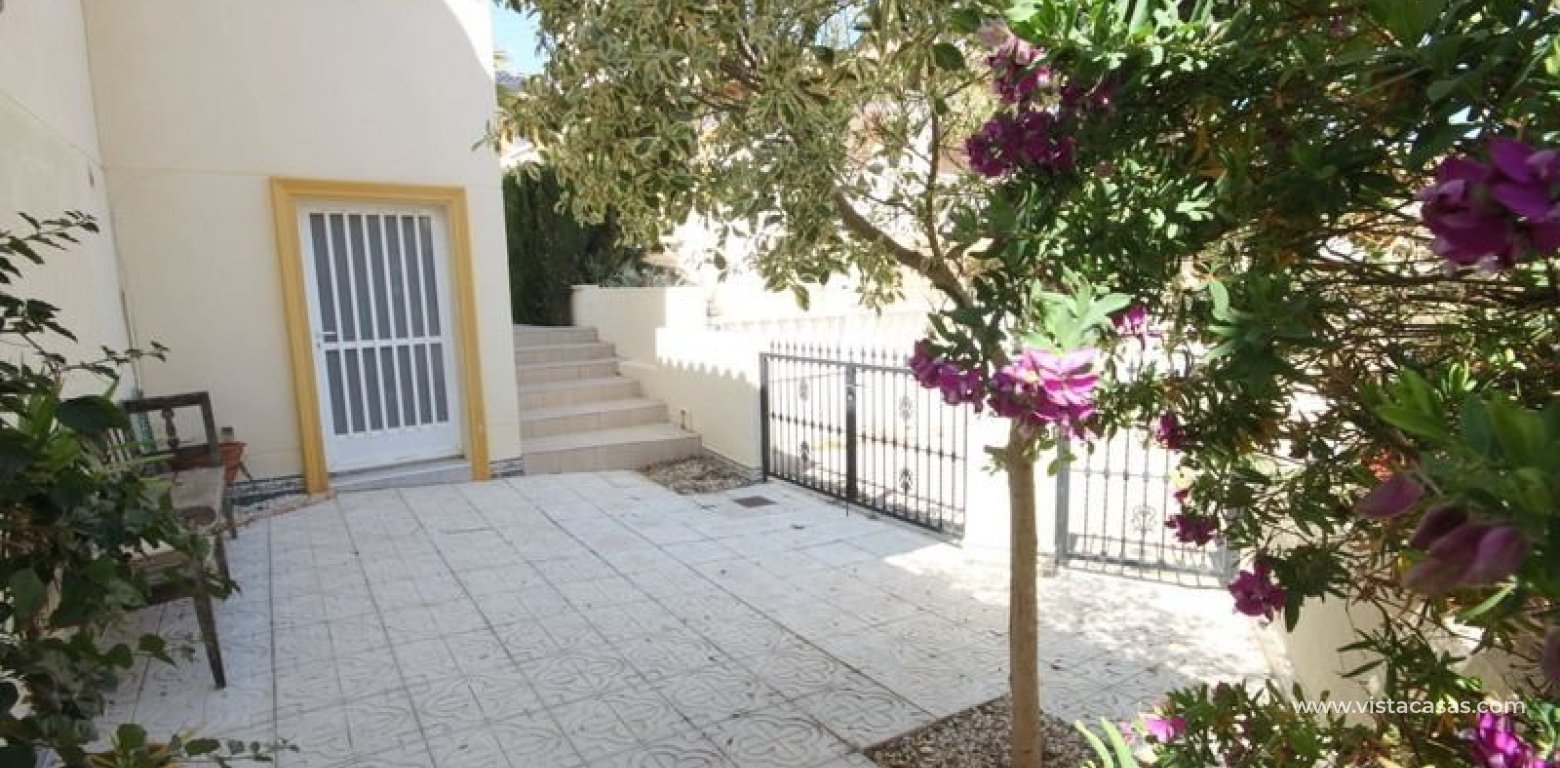 Resale - Villa - La Zenia