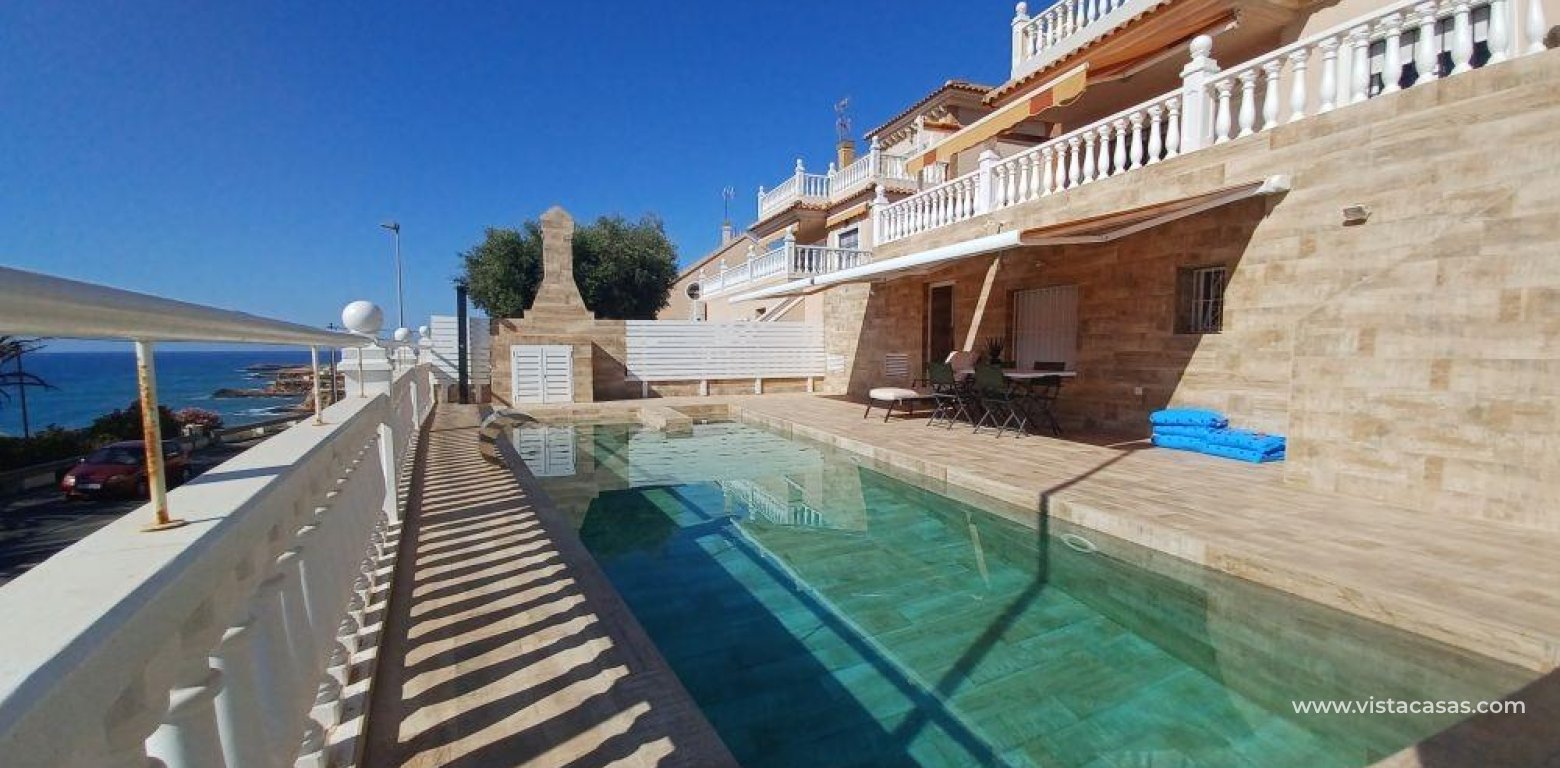 Resale - Villa - Torrevieja