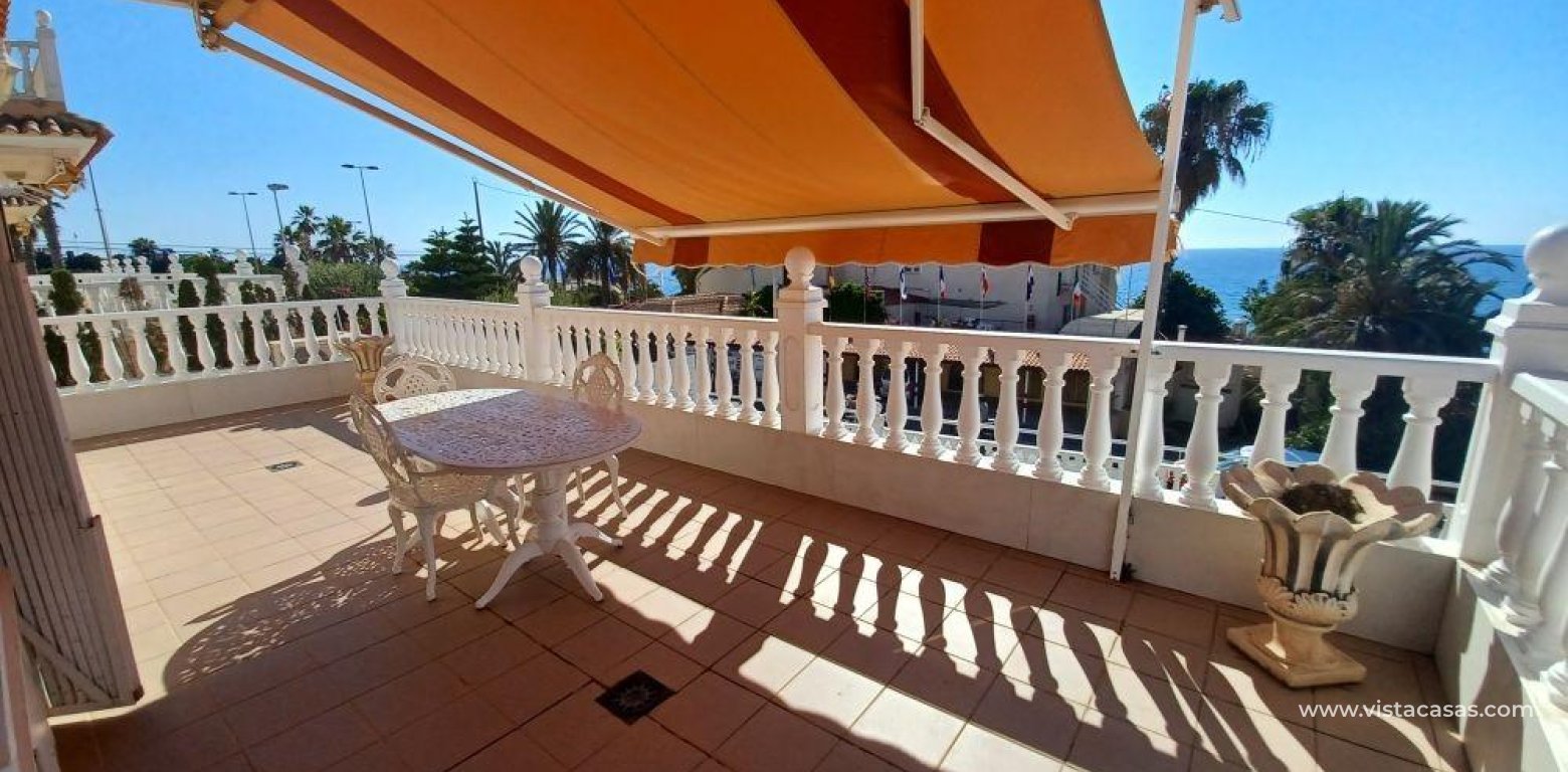 Resale - Villa - Torrevieja