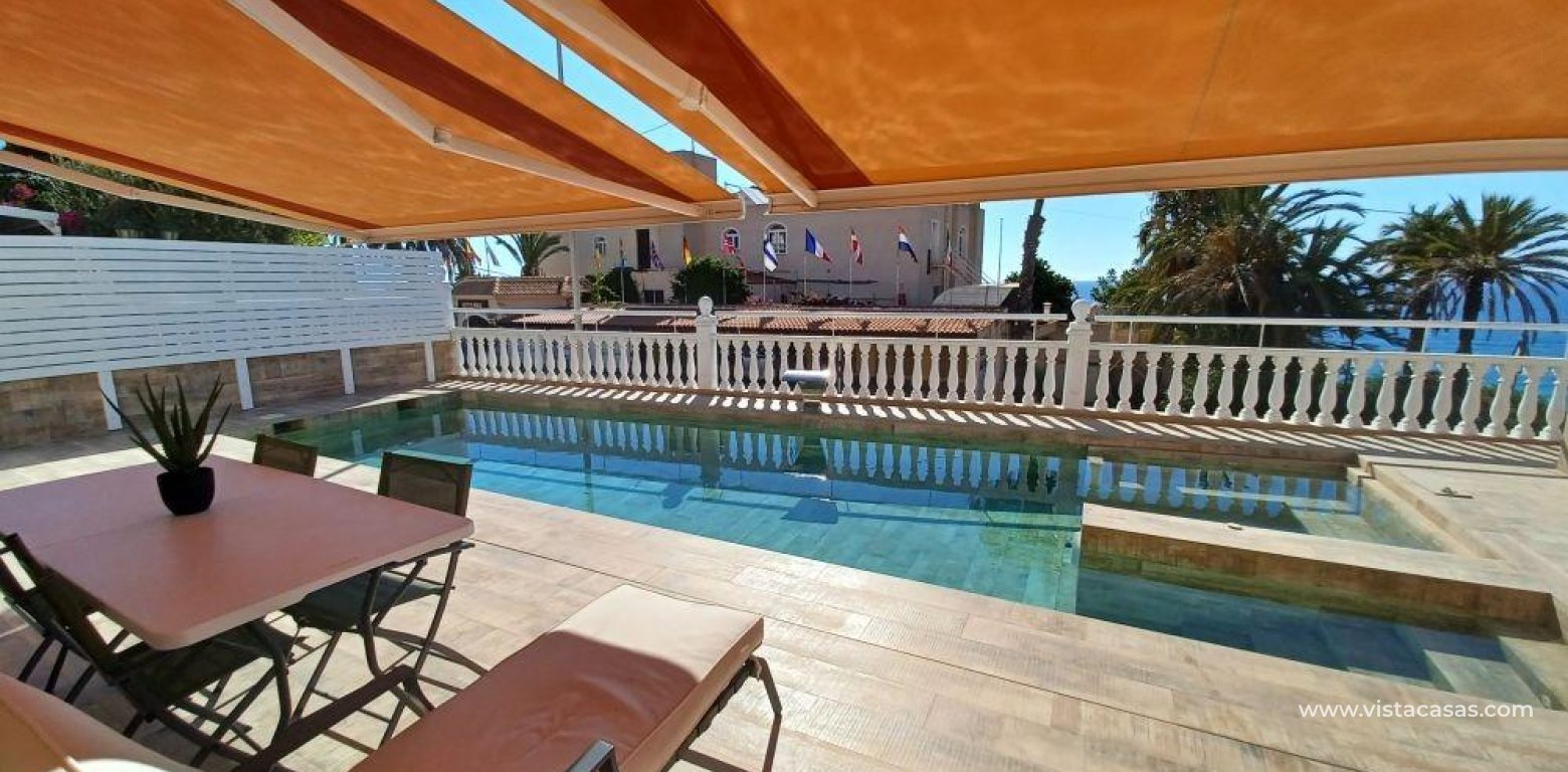 Resale - Villa - Torrevieja