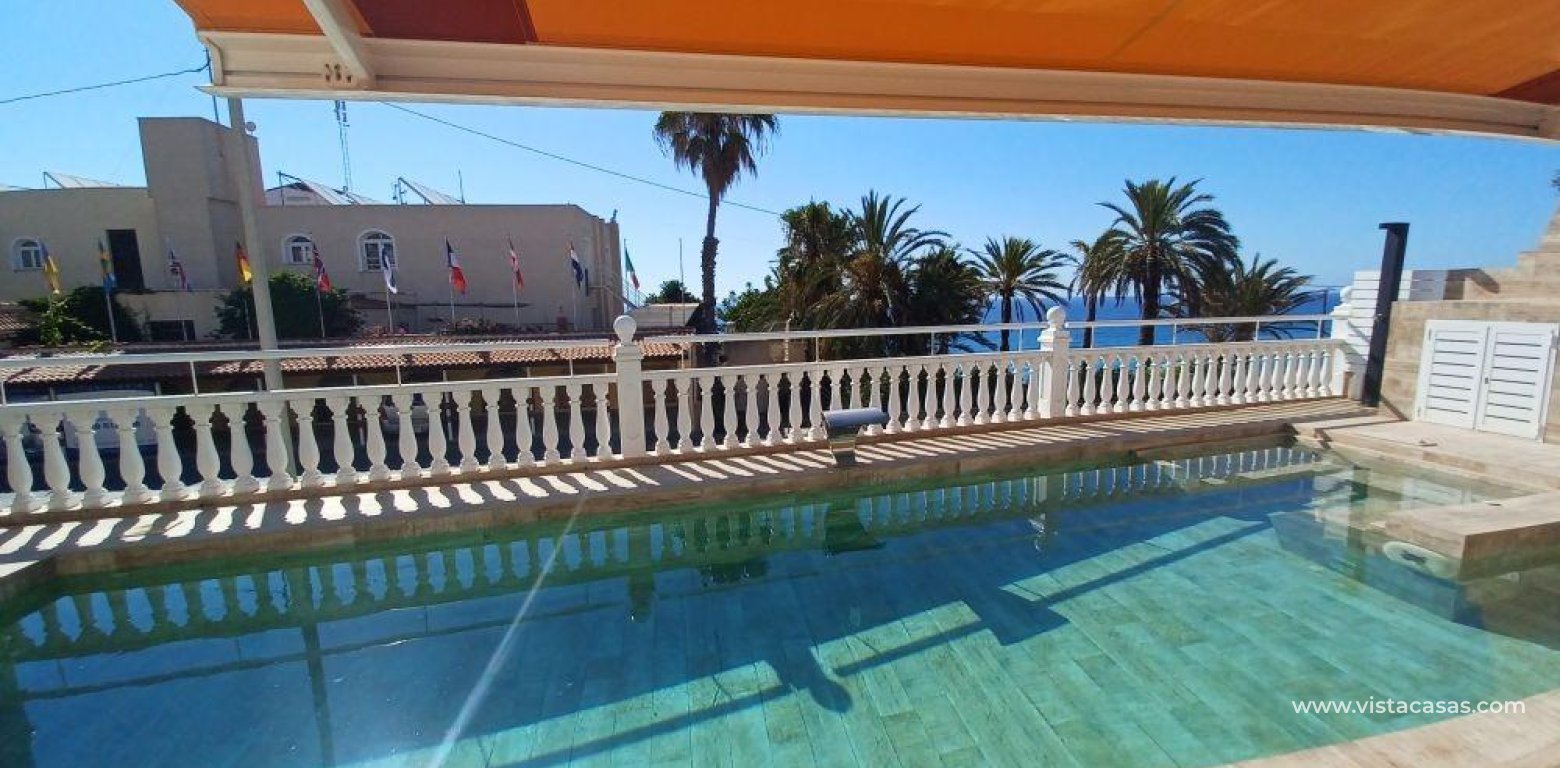 Resale - Villa - Torrevieja