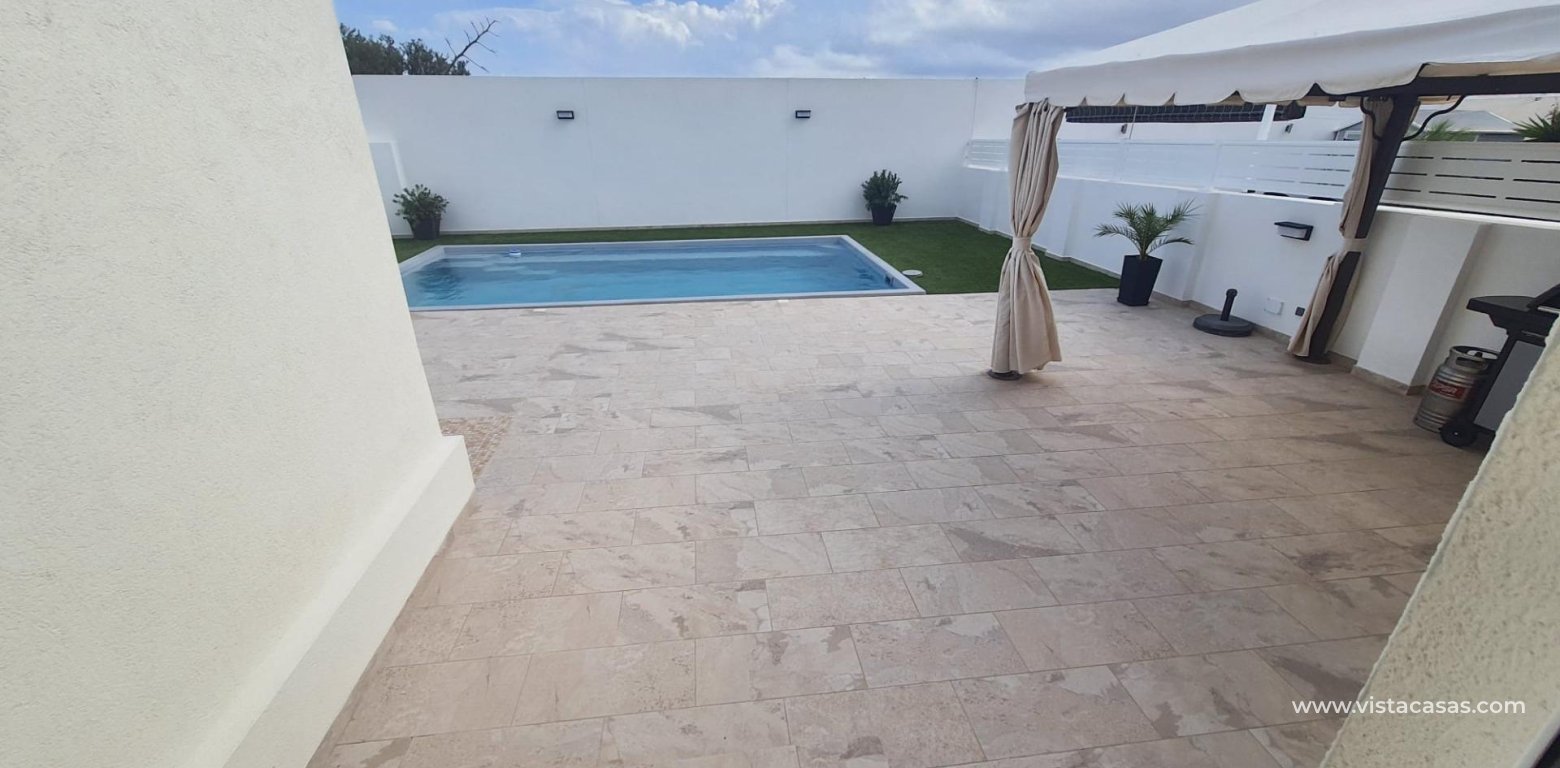 Resale - Villa - Torrevieja - San Luis