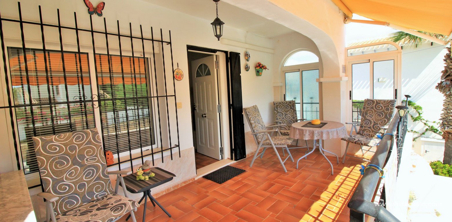 Apartment for sale in Villamartin covered porch