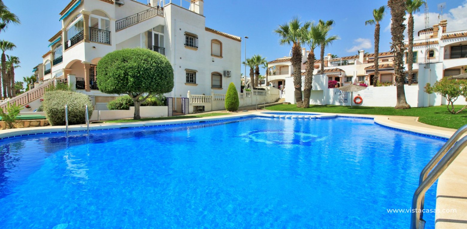 Buhardilla townhouse for sale R4 Las Violetas pool