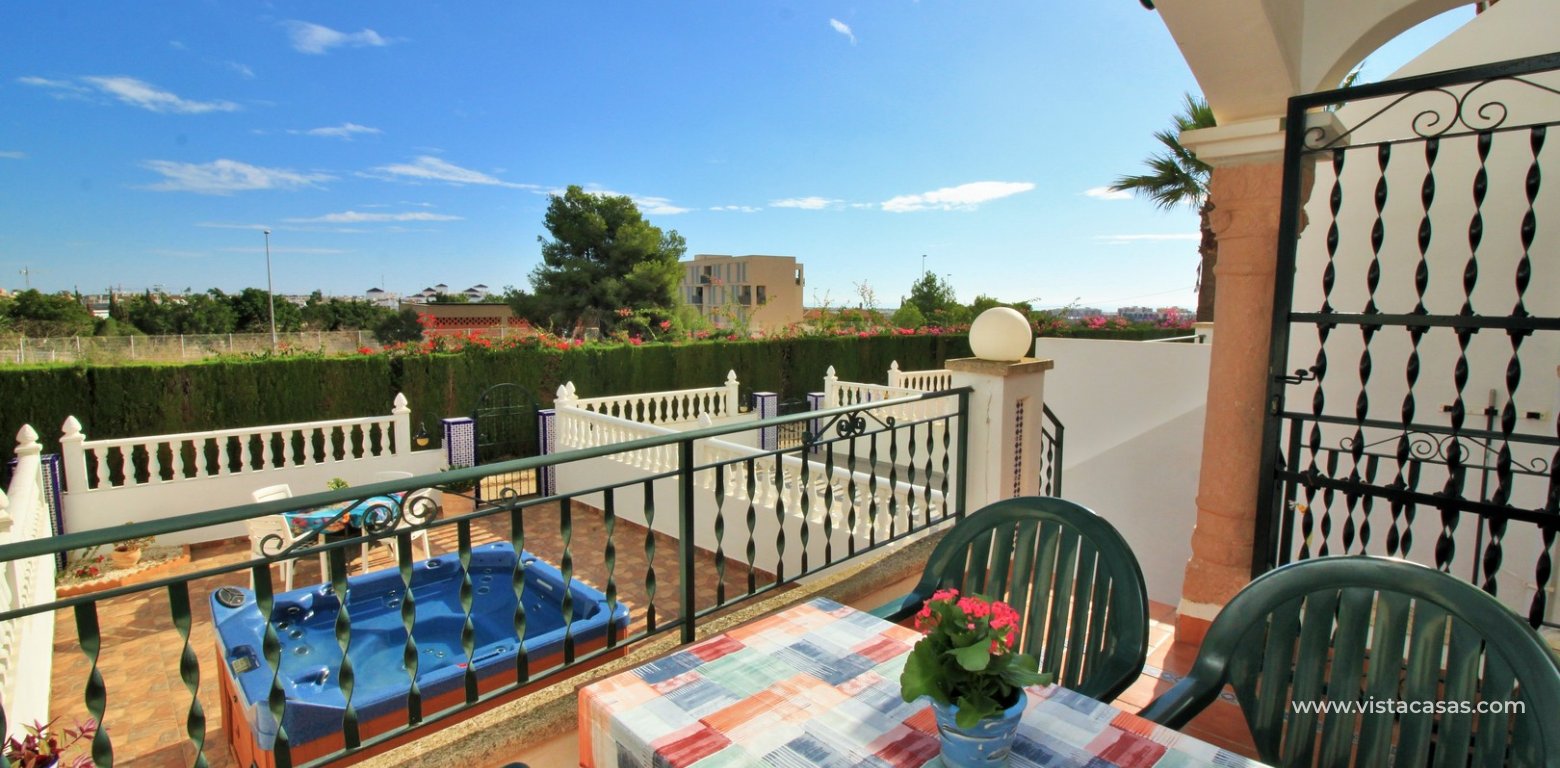 Buhardilla townhouse for sale R4 Las Violetas raised terrace