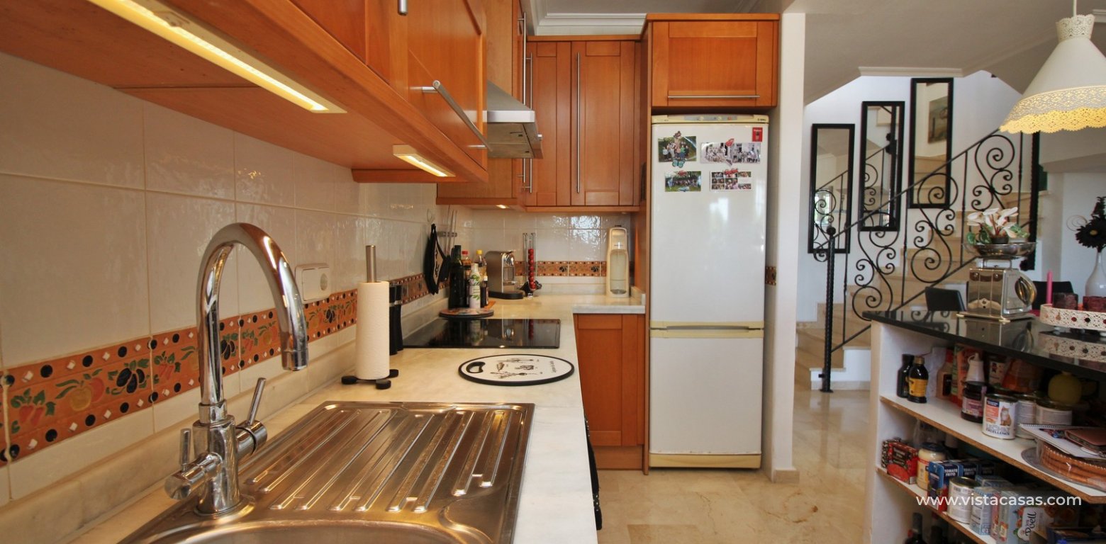 Buhardilla townhouse for sale R4 Las Violetas equipped kitchen