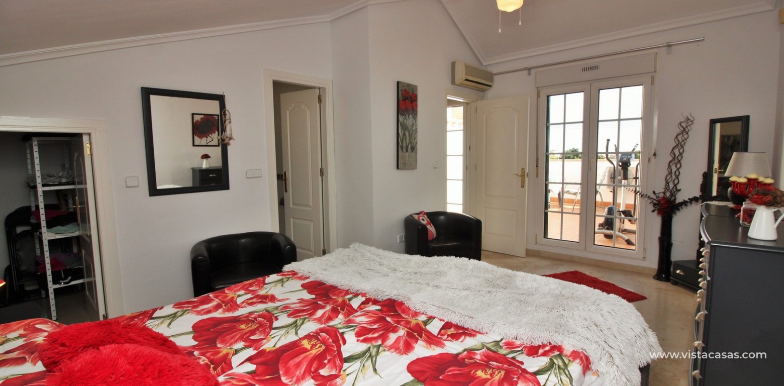 Buhardilla townhouse for sale R4 Las Violetas master bedroom 3