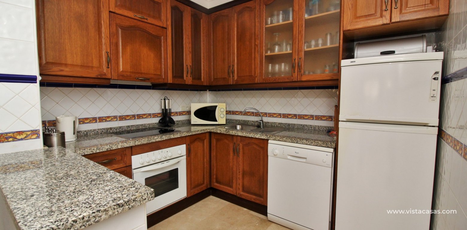 Townhouse for sale in Oporto Golf Pau 8 Villamartin kitchen