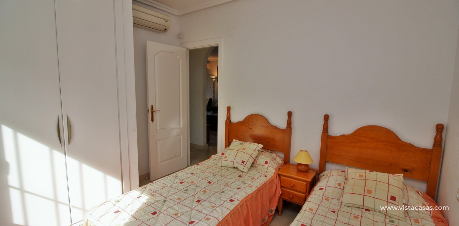 Townhouse for sale in Oporto Golf Pau 8 Villamartin downstairs bedroom fitted wardrobes